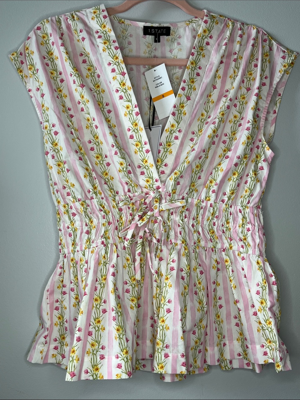 1.State deep vneck peplum floral top